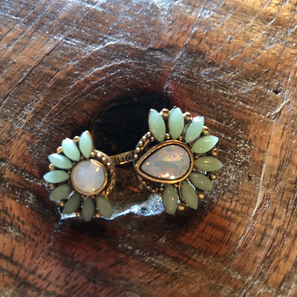 Stella & dot ring